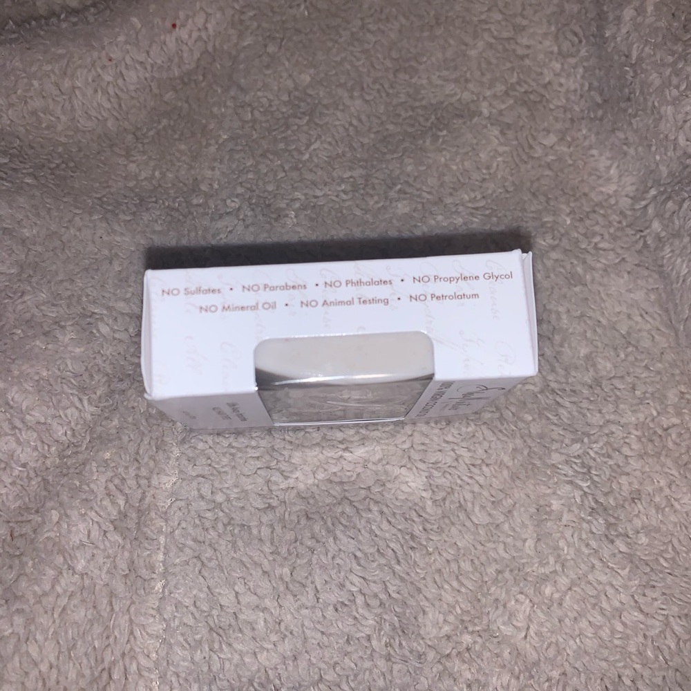 Clay Shampoo Bar - Picture 4 of 5